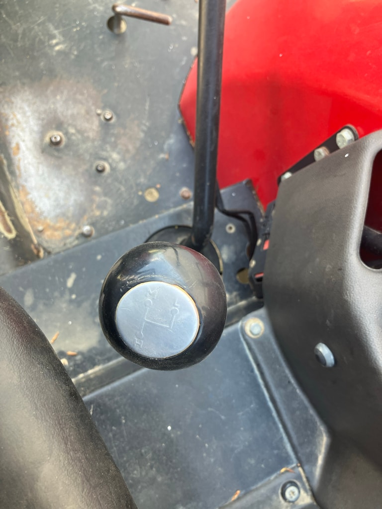 Tracteur MASSEY FERGUSON 3640 - photo slide 12