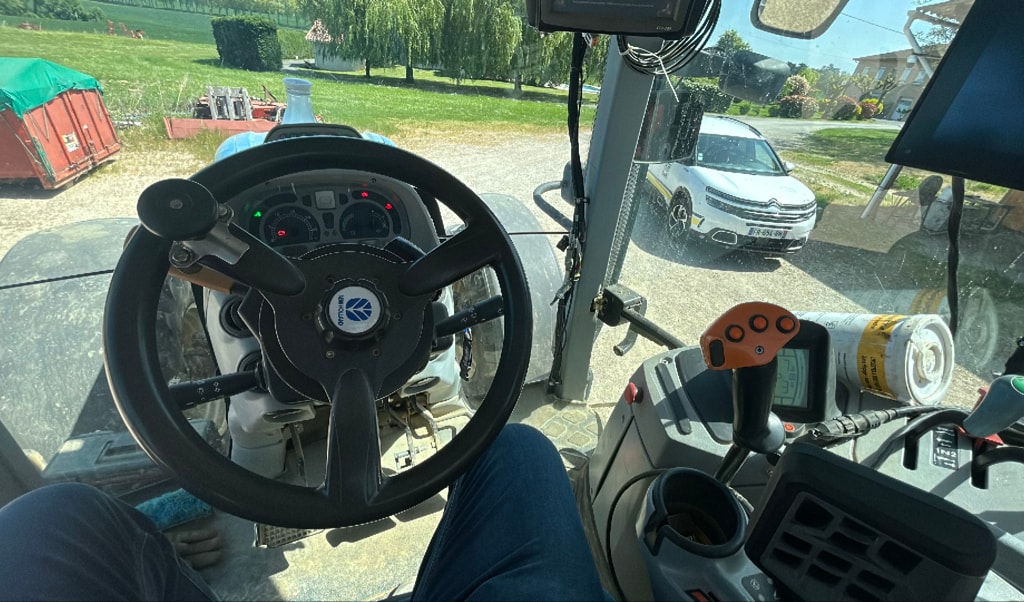 Tracteur NEW HOLLAND T 7040 - photo slide 17
