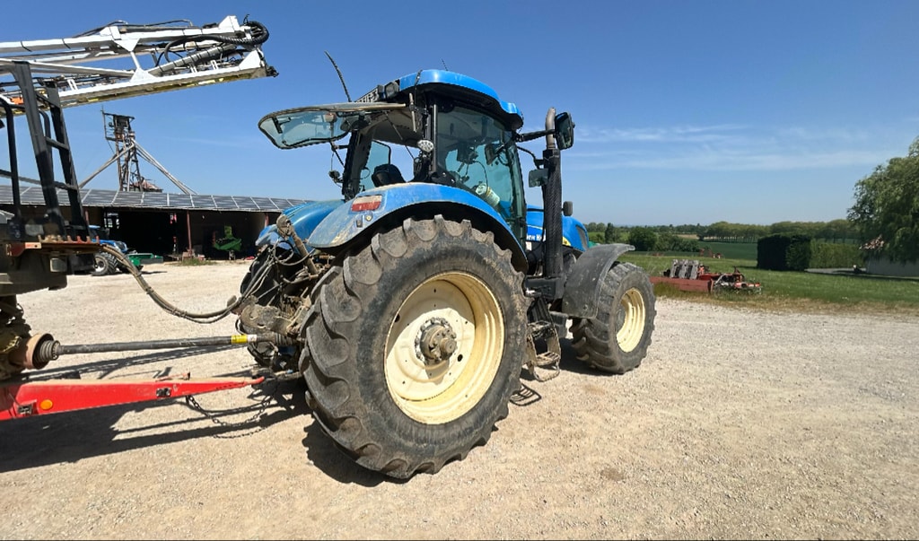 Tracteur NEW HOLLAND T 7040 - photo slide 3