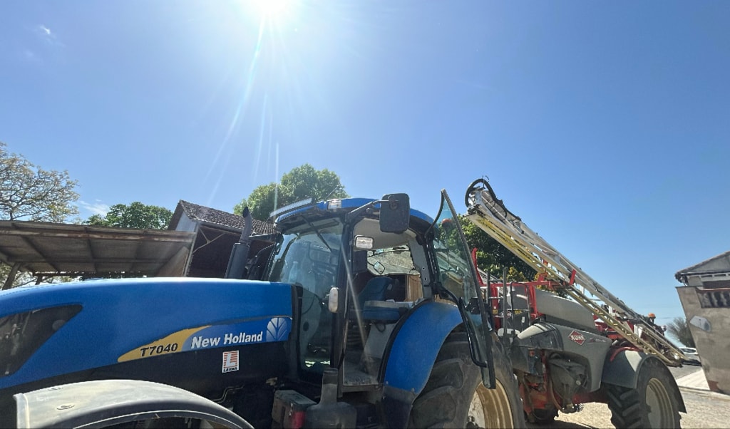 Tracteur NEW HOLLAND T 7040 - photo slide 6