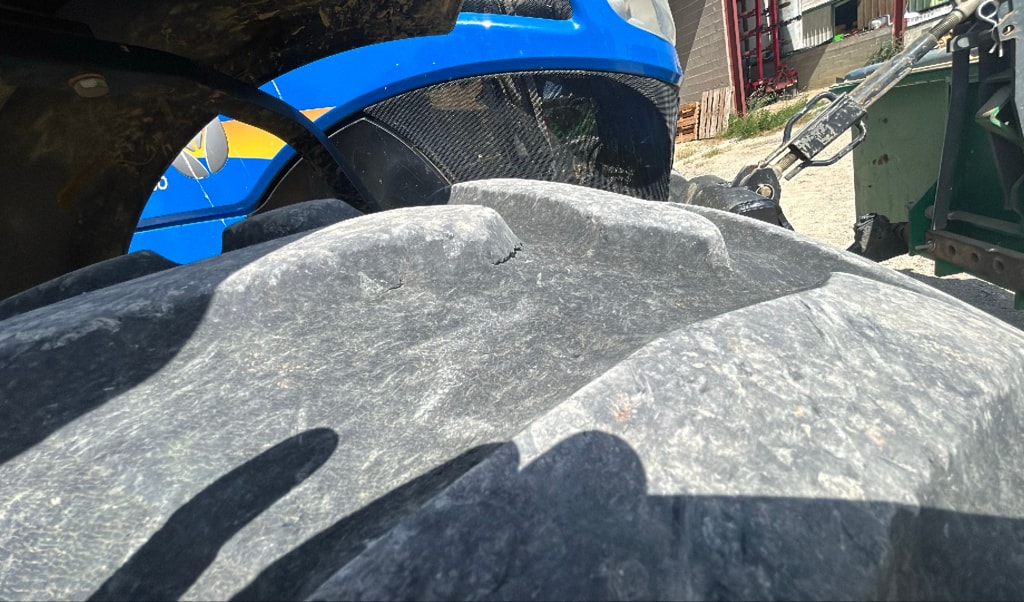 Tracteur NEW HOLLAND T 7040 - photo slide 7