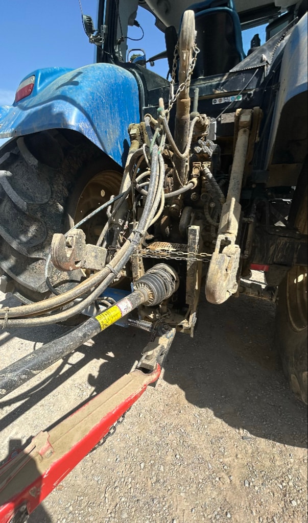Tracteur NEW HOLLAND T 7040 - photo slide 12