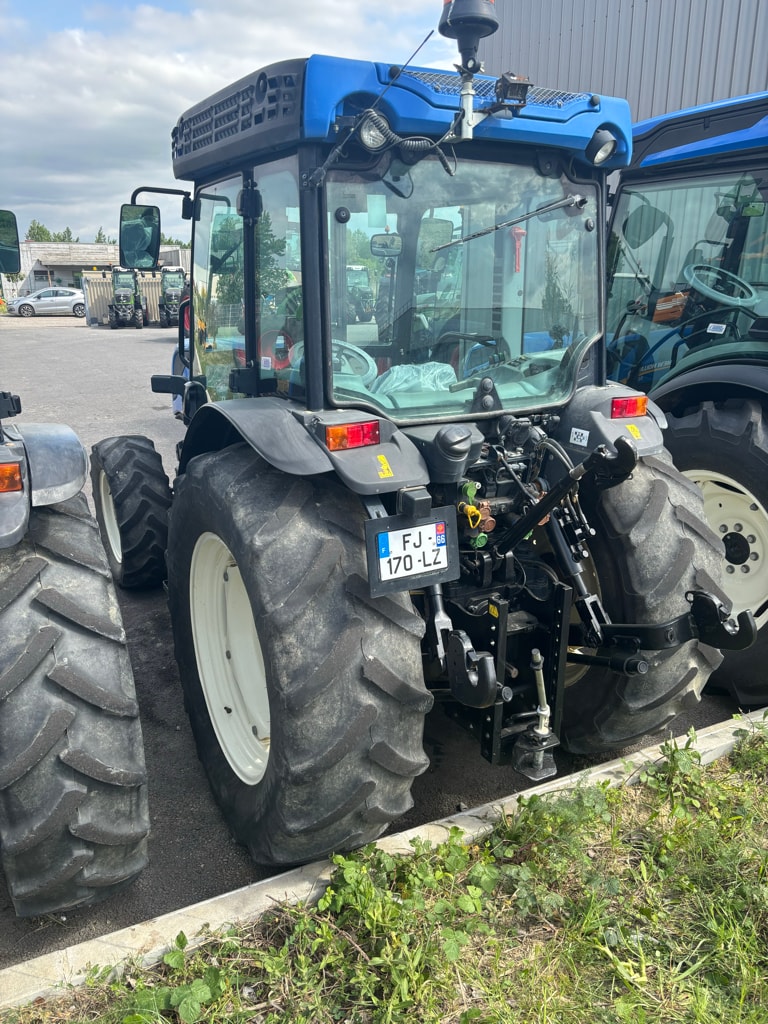 Tracteur NEW HOLLAND T4.100F - photo slide 4