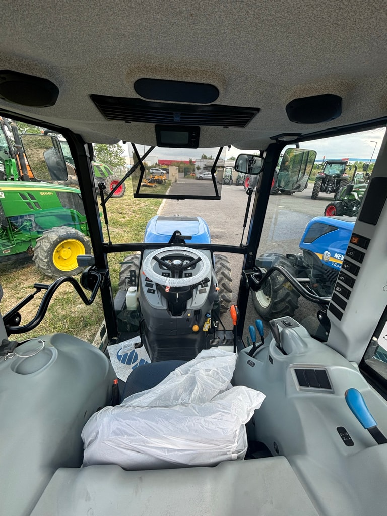 Tracteur NEW HOLLAND T4.90F - photo slide 13