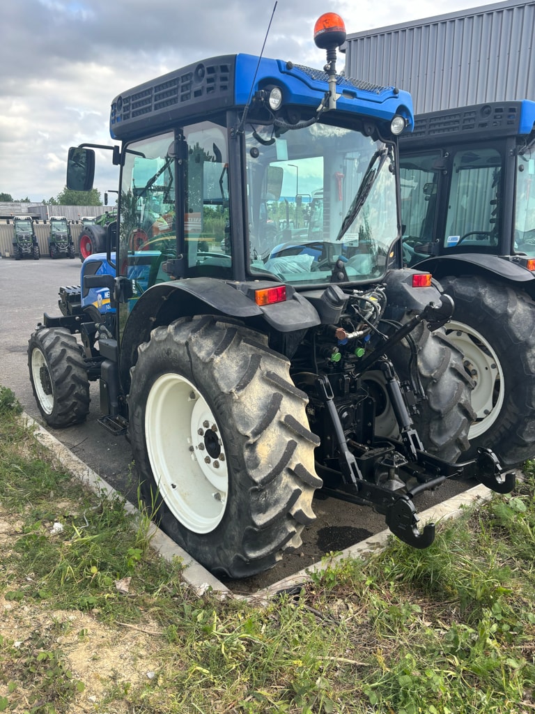 Tracteur NEW HOLLAND T4.90F - photo slide 4