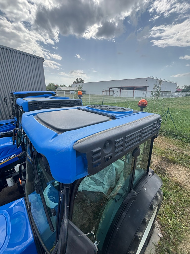 Tracteur NEW HOLLAND T4.90F - photo slide 5