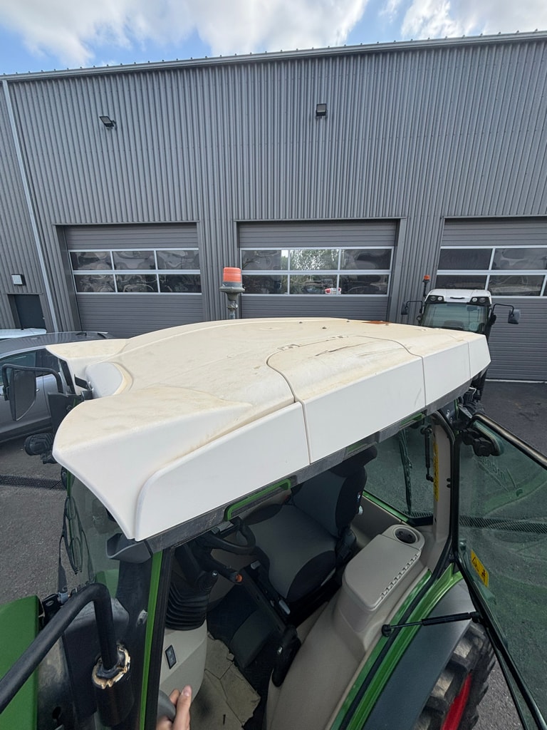 Tracteur FENDT 210F - photo slide 6