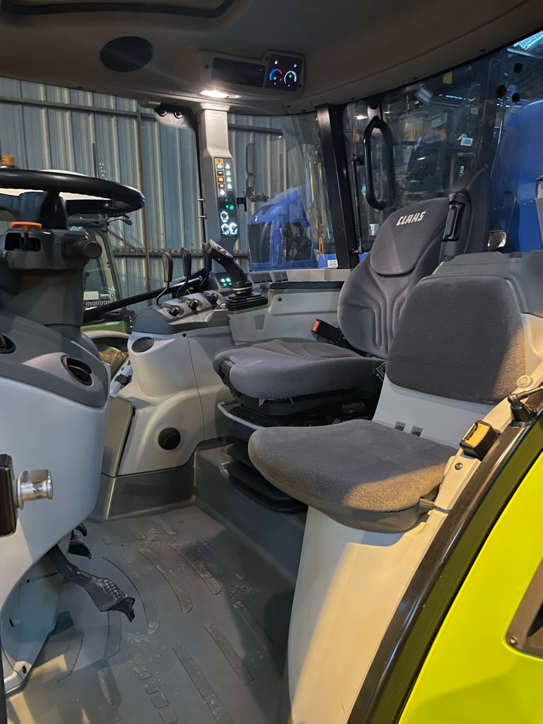 Tracteur CLAAS ARION420 - photo slide 11