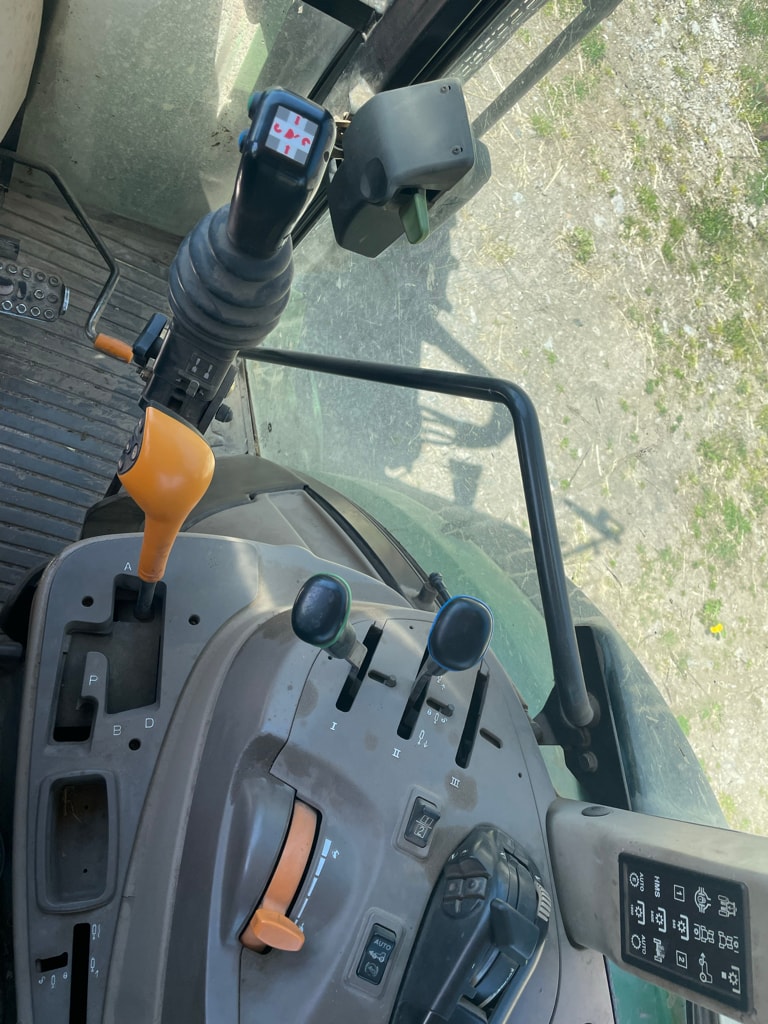 Tracteur chargeur JOHN DEERE 5100R - photo slide 12