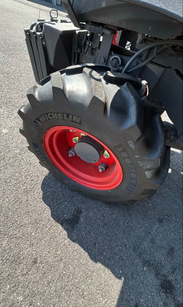 Tracteur FENDT 210V - photo slide 6