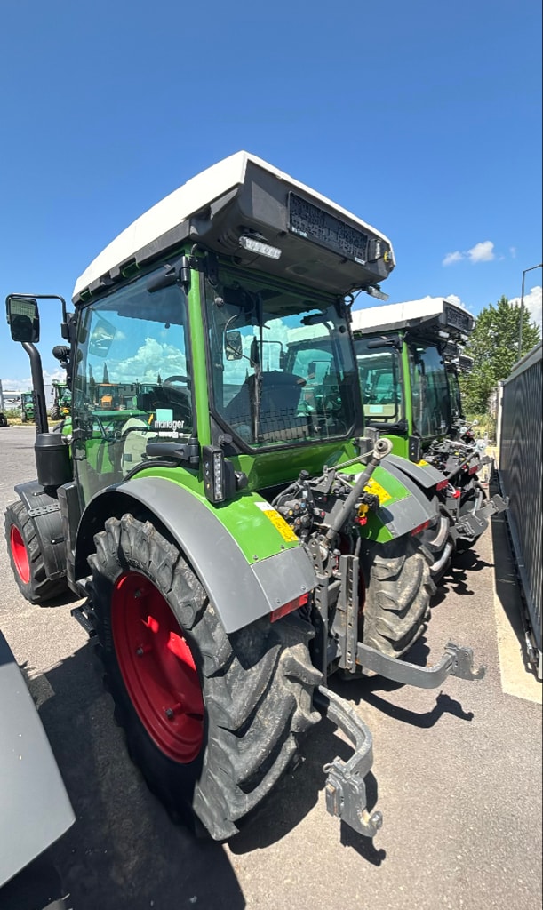 Tracteur FENDT 210F - photo slide 4