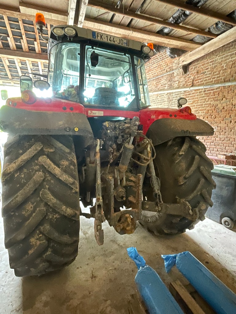 Tracteur MASSEY FERGUSON 7724S - photo slide 4
