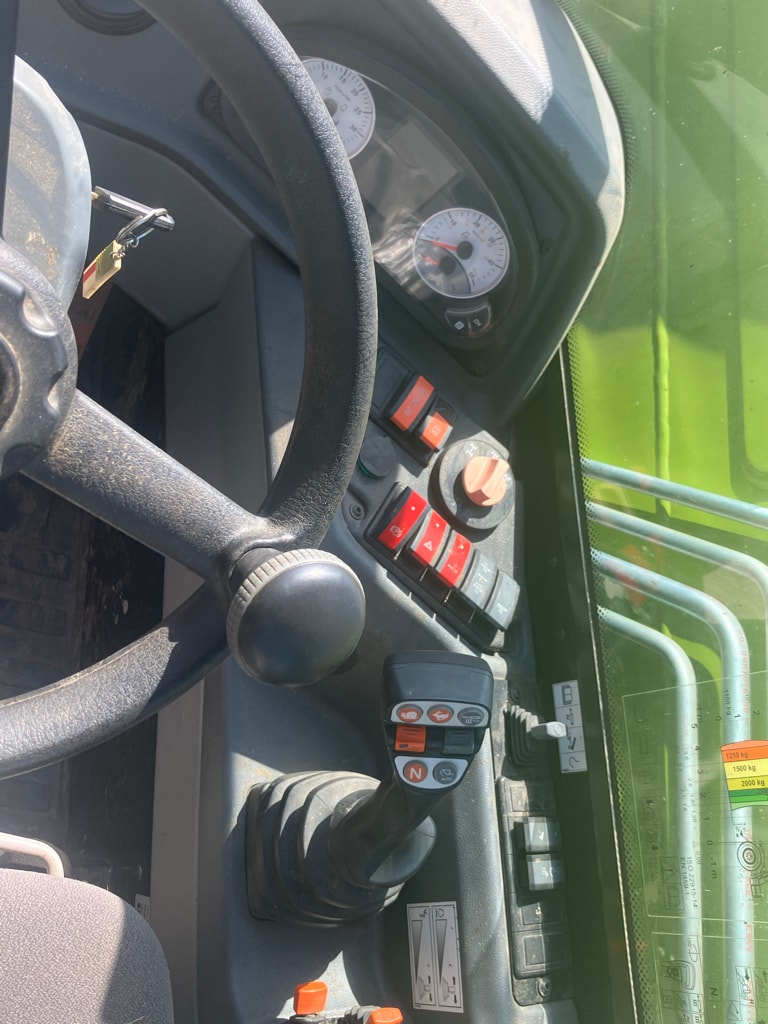 Telescopique CLAAS Scorpion 732 - photo slide 13
