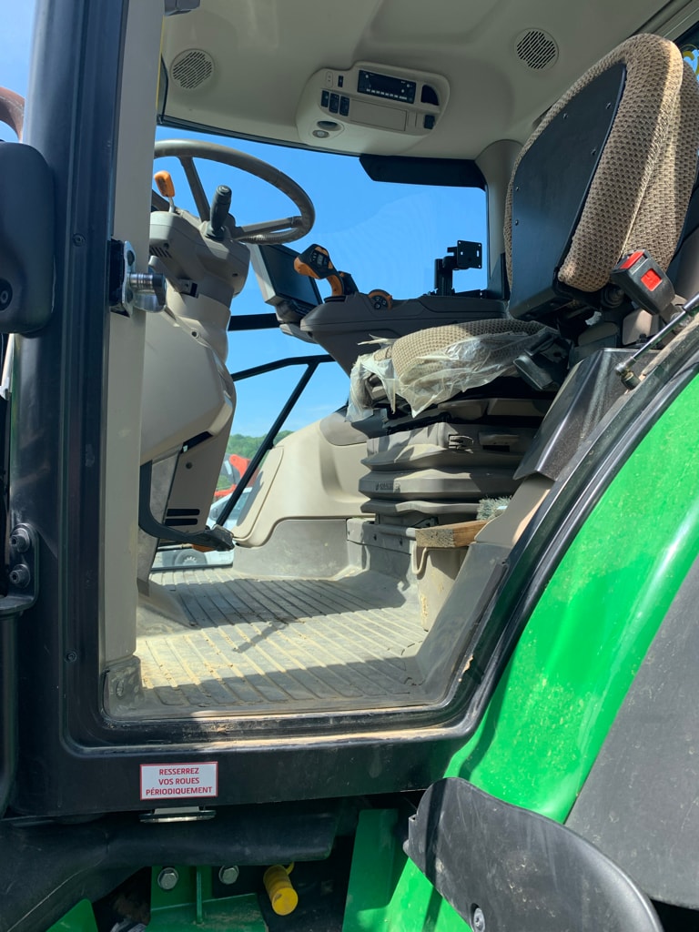 Tracteur JOHN DEERE 6R215 - photo slide 7