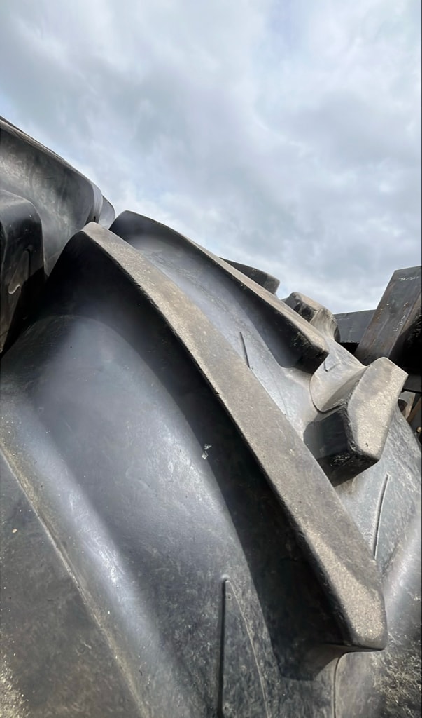 Pneumatique MICHELIN 600/60R30 - photo slide 3