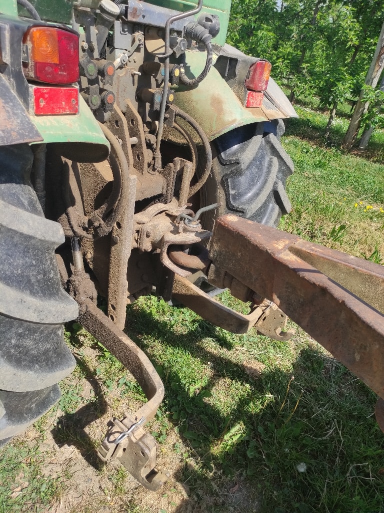 Tracteur fruitier FENDT 208V - photo slide 13