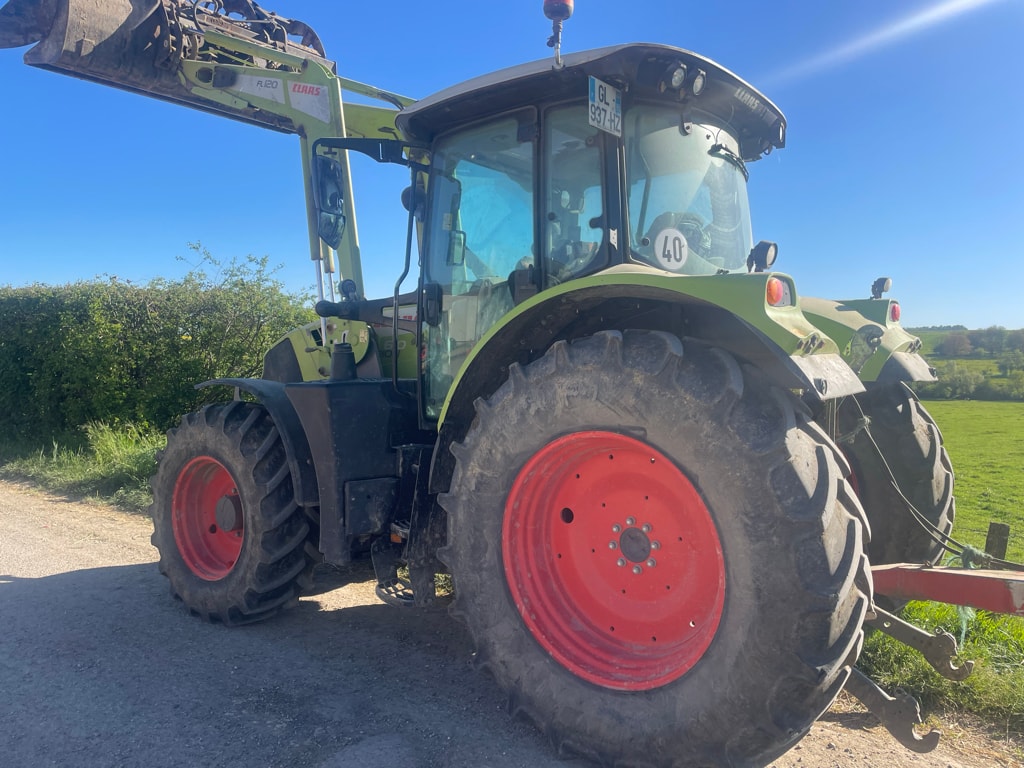 Tracteur chargeur CLAAS Arion 610 - photo slide 4