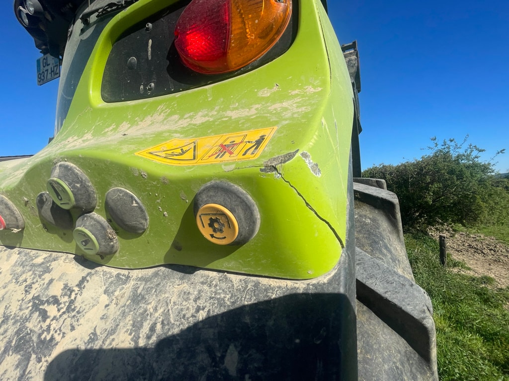Tracteur chargeur CLAAS Arion 610 - photo slide 12