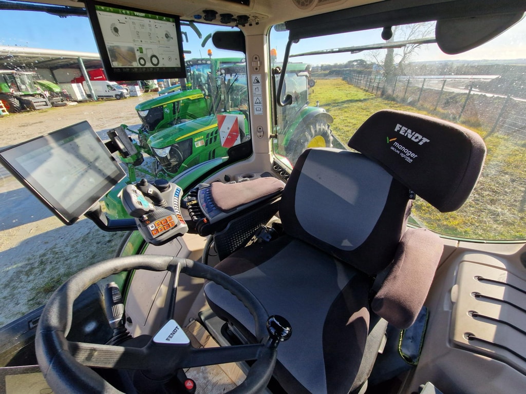 Tracteur FENDT 728 - photo slide 20