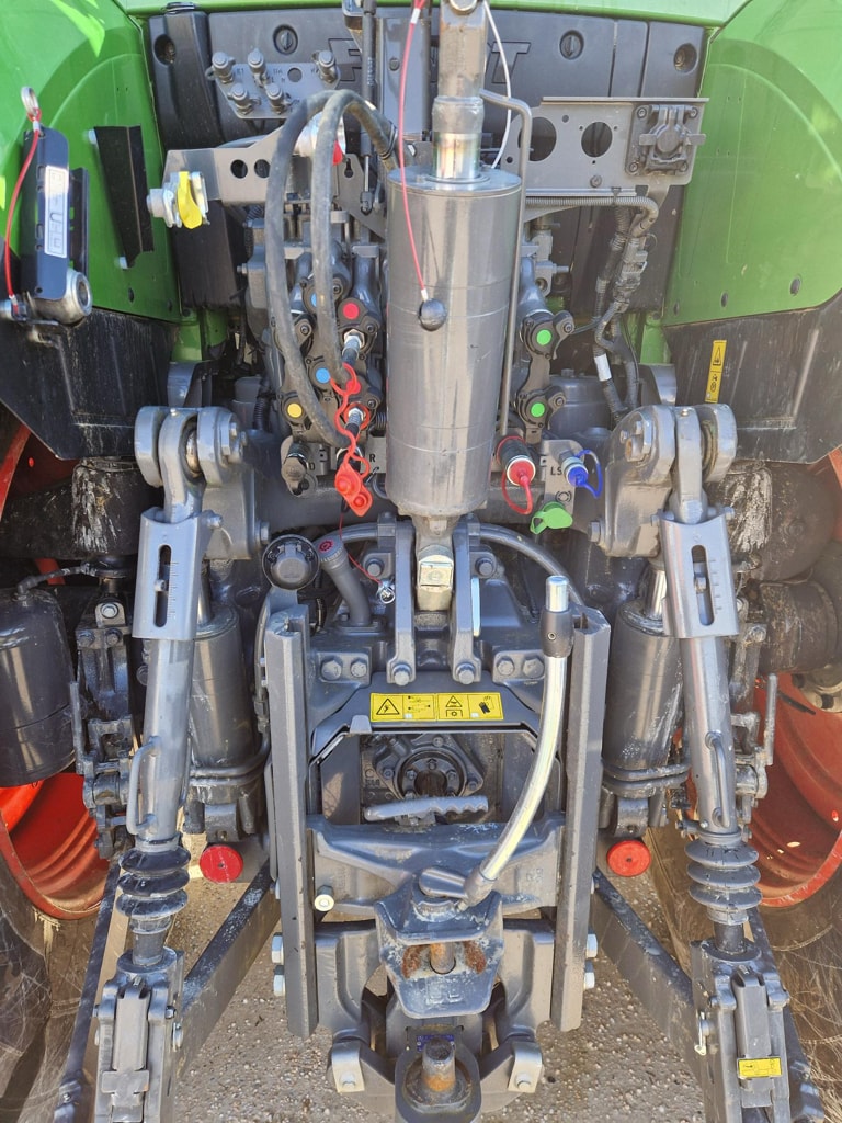 Tracteur FENDT 728 - photo slide 6