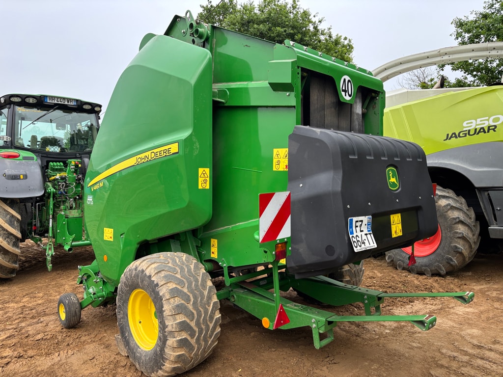 Presse balles rondes JOHN DEERE V461M - photo slide 5
