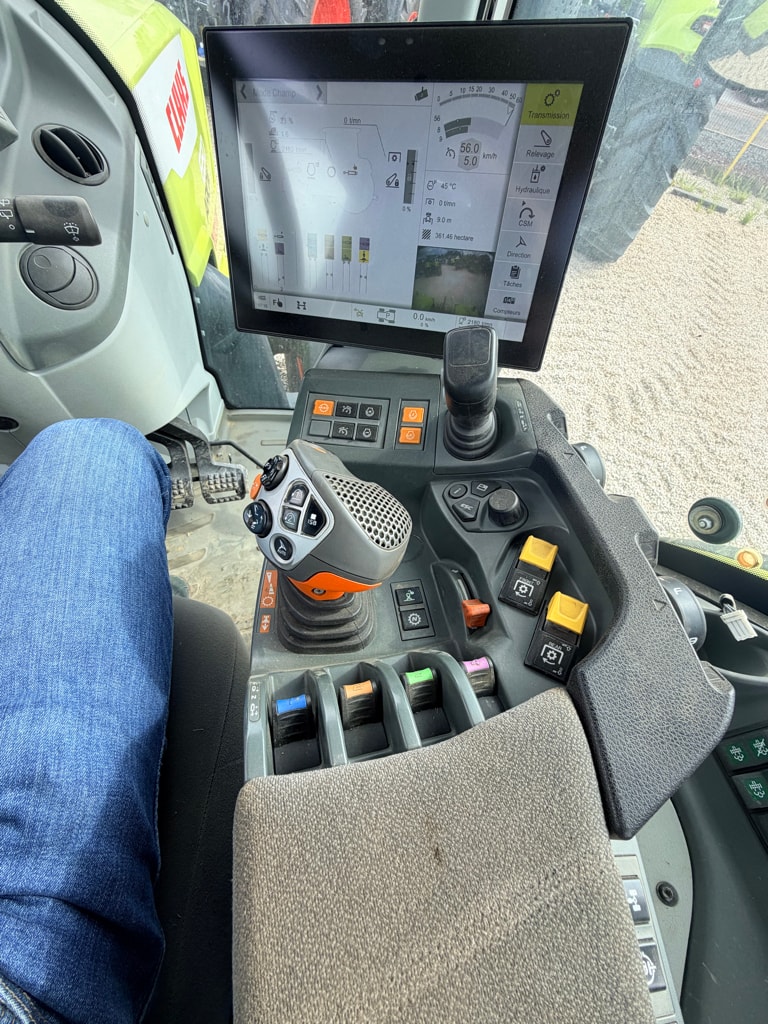 Tracteur CLAAS ARION 650 CEBIS CMATIC - photo slide 6