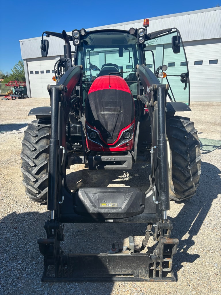 Tracteur VALTRA A115MH4 - photo slide 8