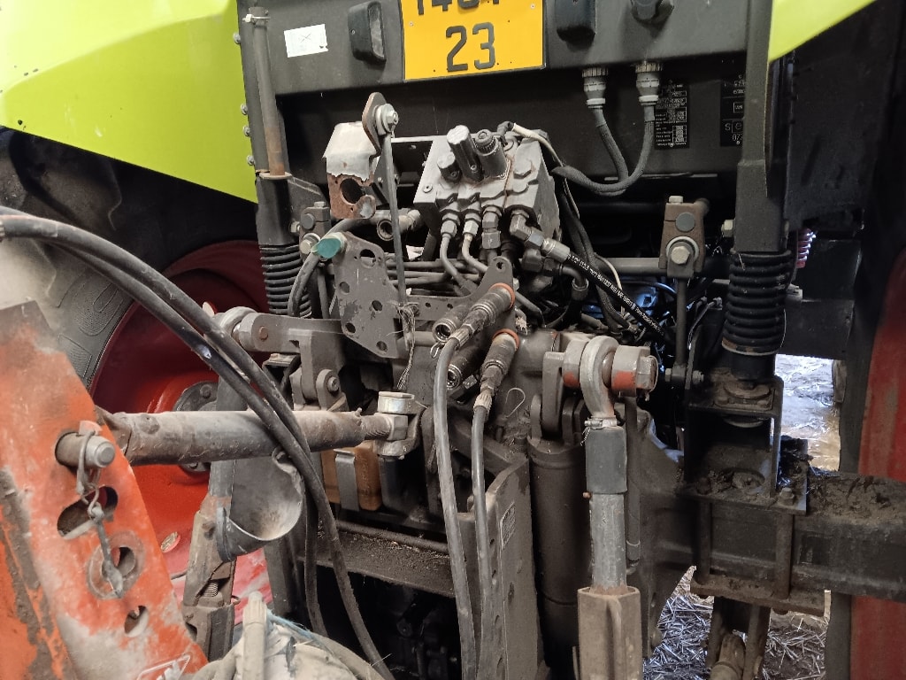 Tracteur CLAAS Ares 616 RC - photo slide 32