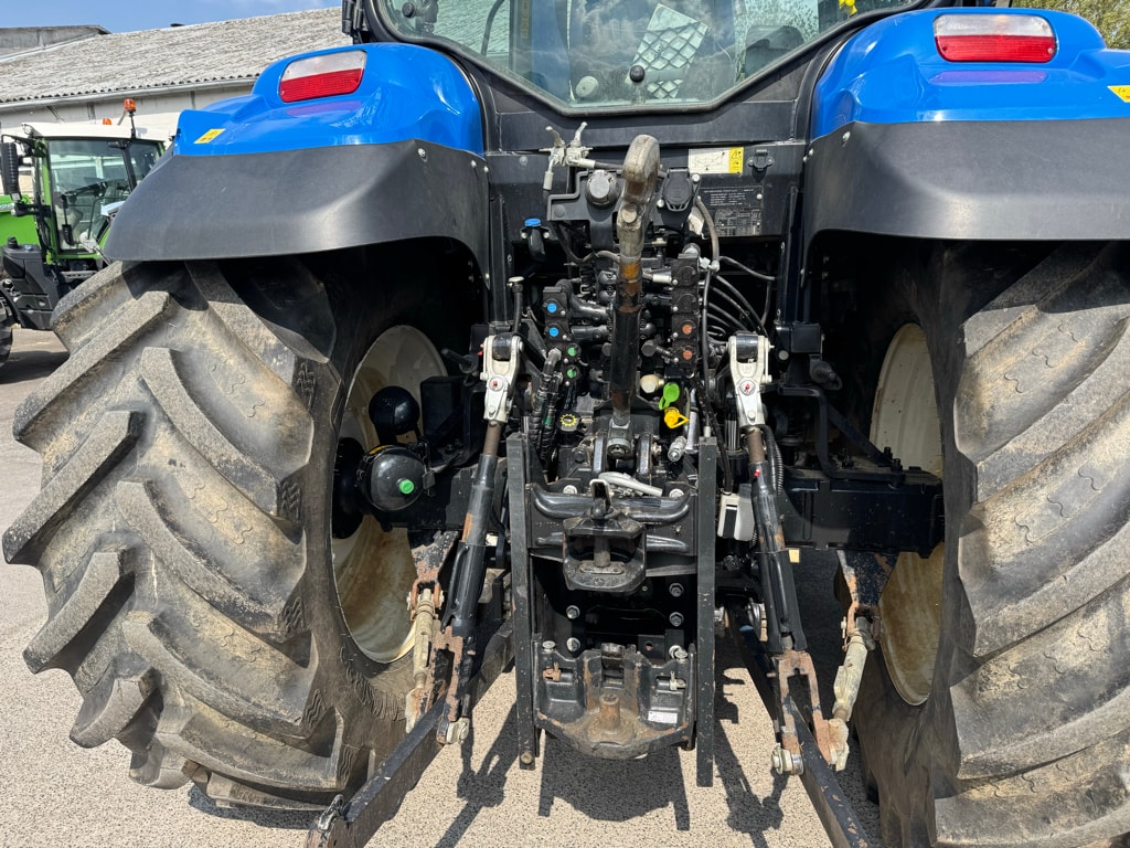 Tracteur NEW HOLLAND T7.165S - photo slide 6