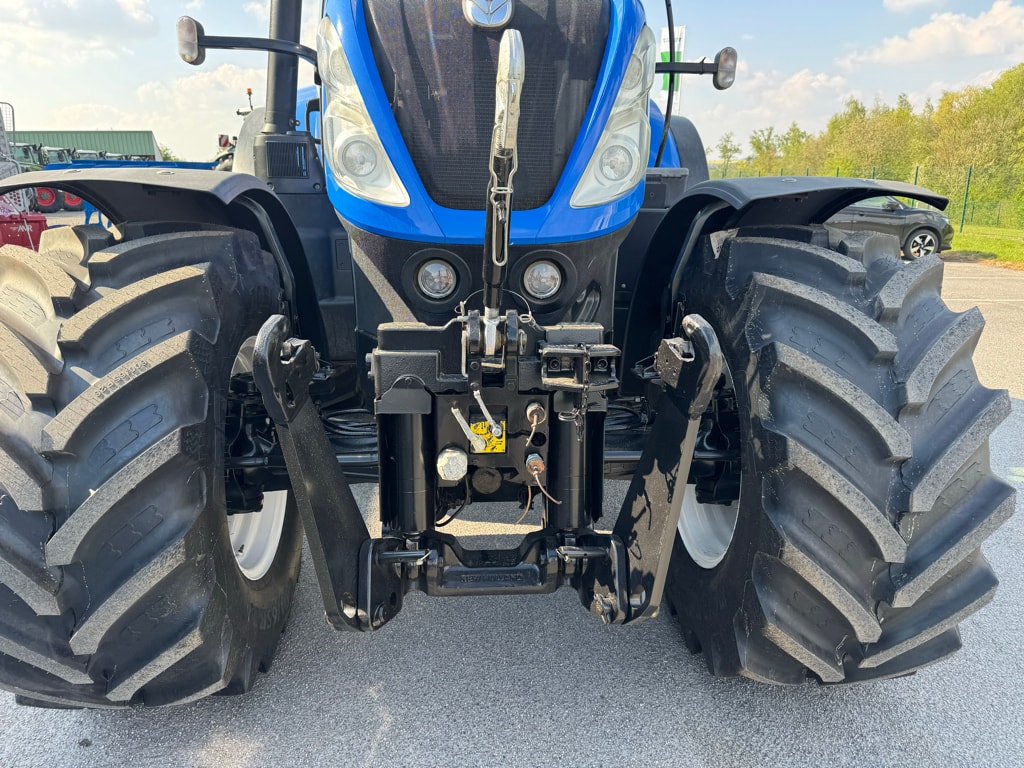 Tracteur NEW HOLLAND T7.245 - photo slide 16