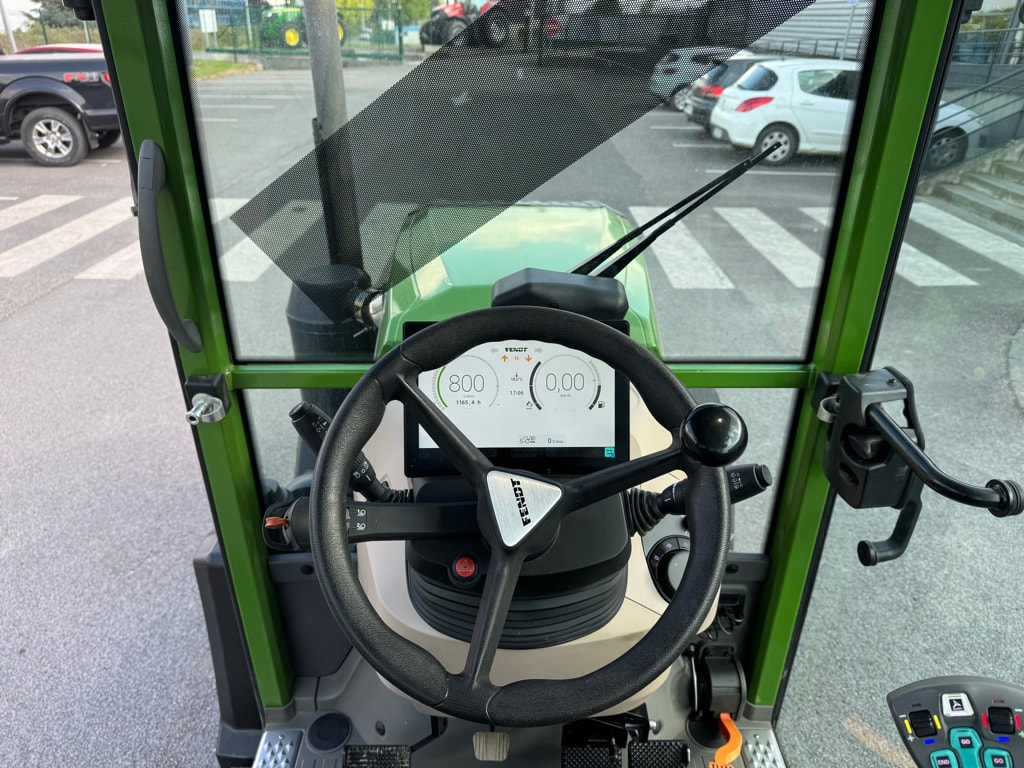 Tracteur fruitier FENDT 207 V PROFI PLUS - photo slide 21