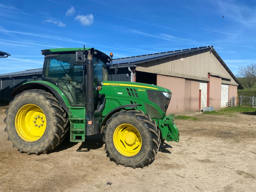 Tracteur JOHN DEERE 6140 R - photo slide 1