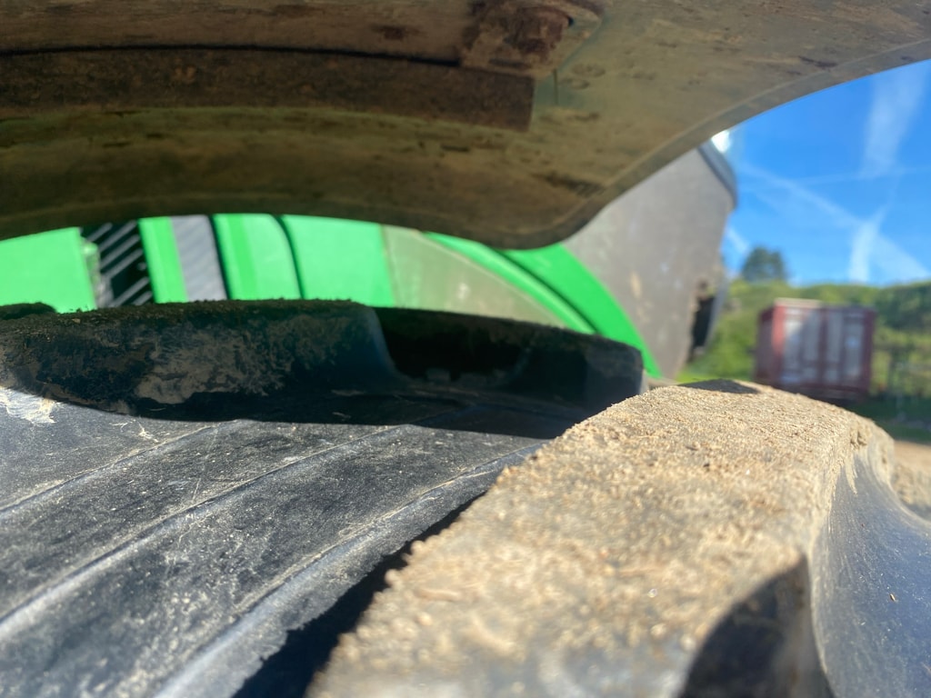 Tracteur JOHN DEERE 6140 R - photo slide 6