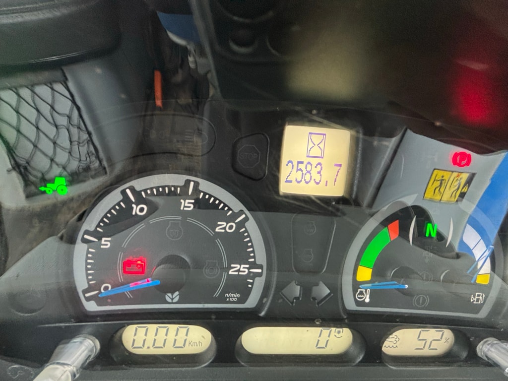 Tracteur chargeur NEW HOLLAND T6.165 - photo slide 10
