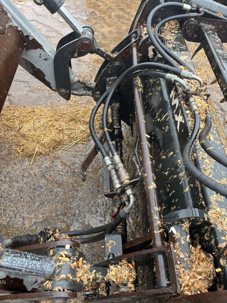 Tracteur chargeur NEW HOLLAND T6.165 - photo slide 9