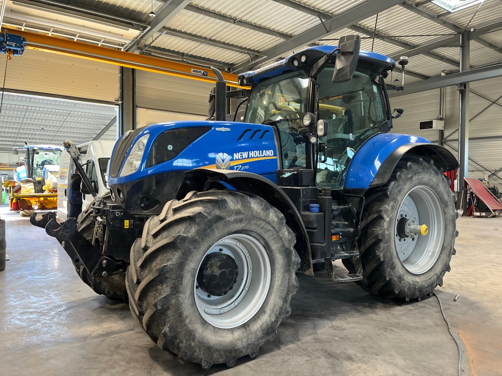 Tracteur NEW HOLLAND T7.270 - photo slide 1