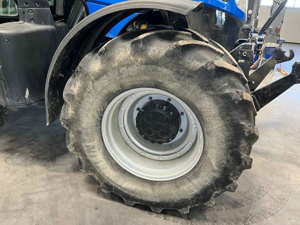 Tracteur NEW HOLLAND T7.270 - photo slide 4