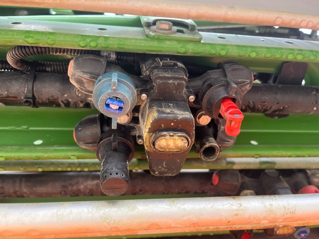Pulverisateur AMAZONE UX 5200 - photo slide 8