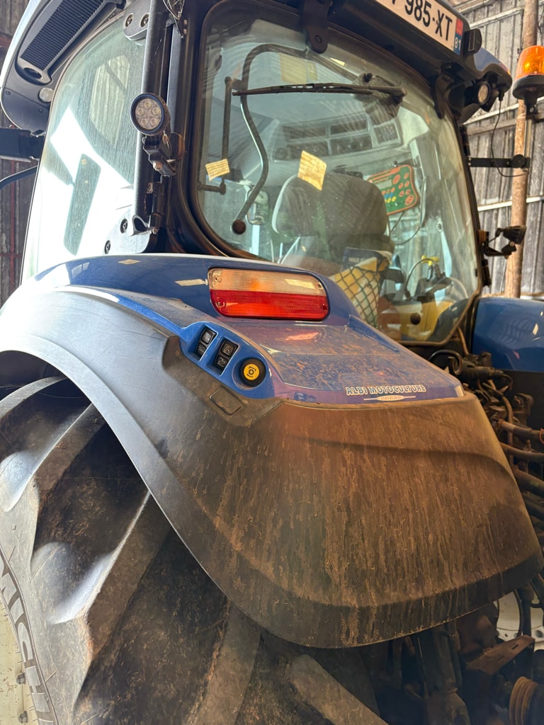 Tracteur NEW HOLLAND T5.120 AC - photo slide 6