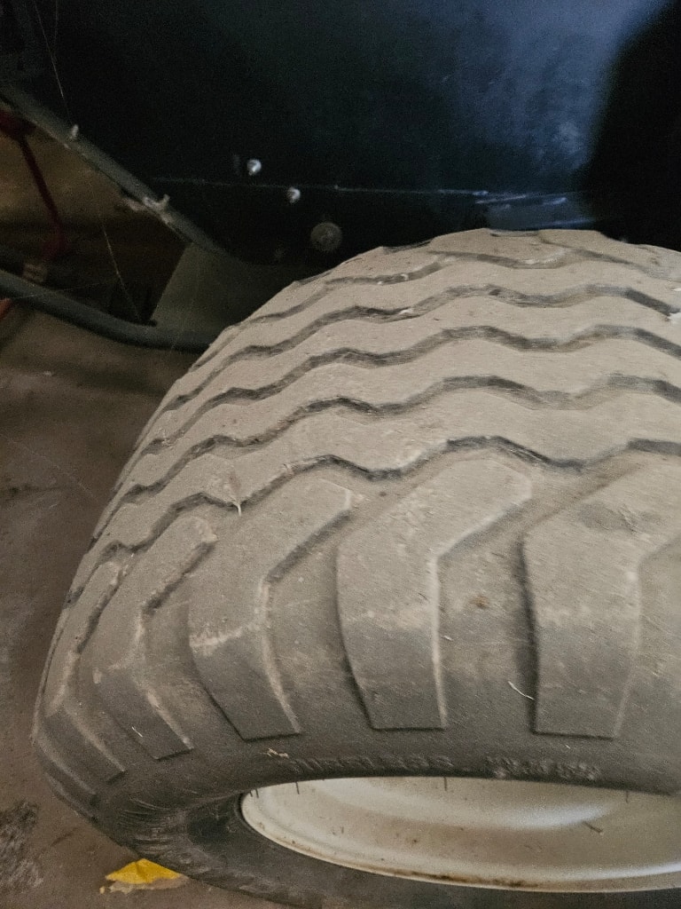 Presse balles rondes NEW HOLLAND Rollbelt 180 superfeed - photo slide 12