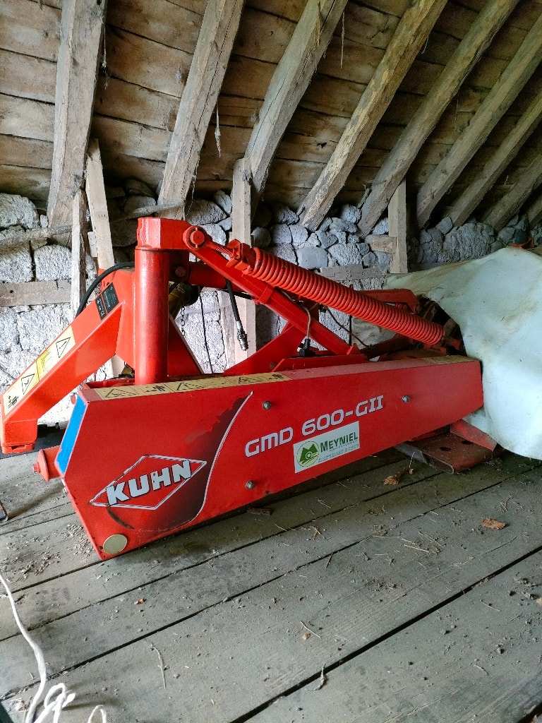 Faucheuse KUHN GMD 600 GII - photo slide 4