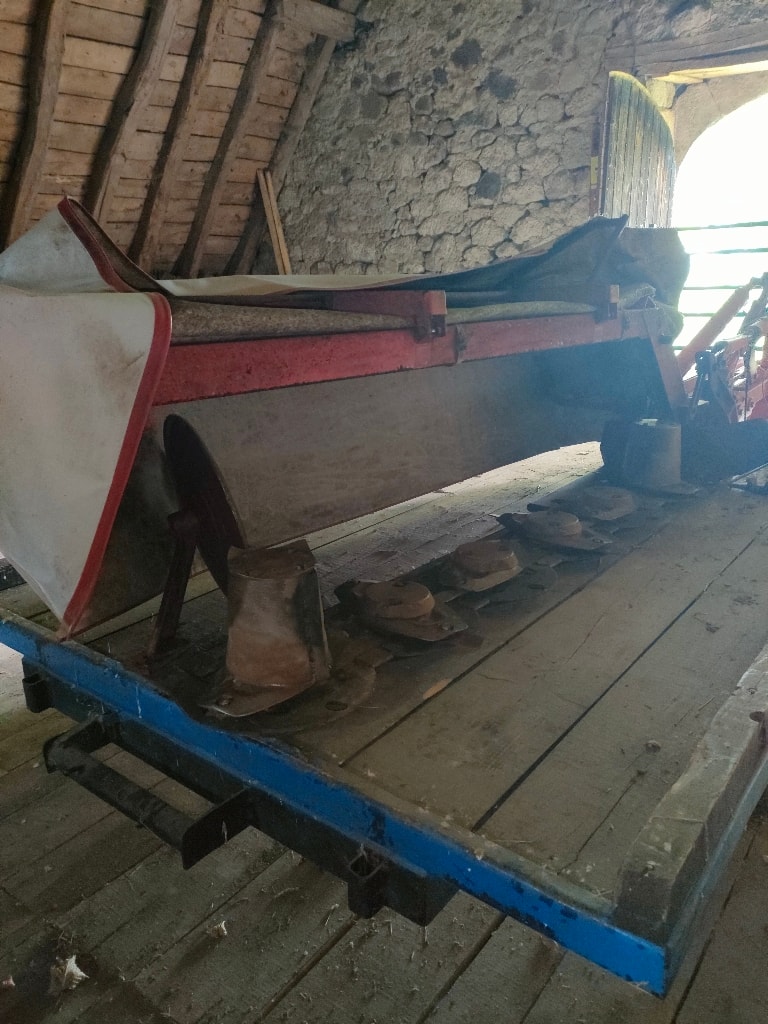 Faucheuse KUHN GMD 600 GII - photo slide 7
