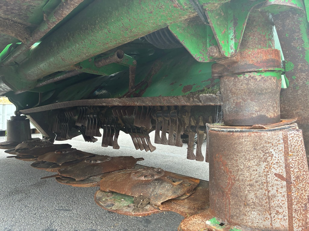 Faucheuse JOHN DEERE F310R  - photo slide 11