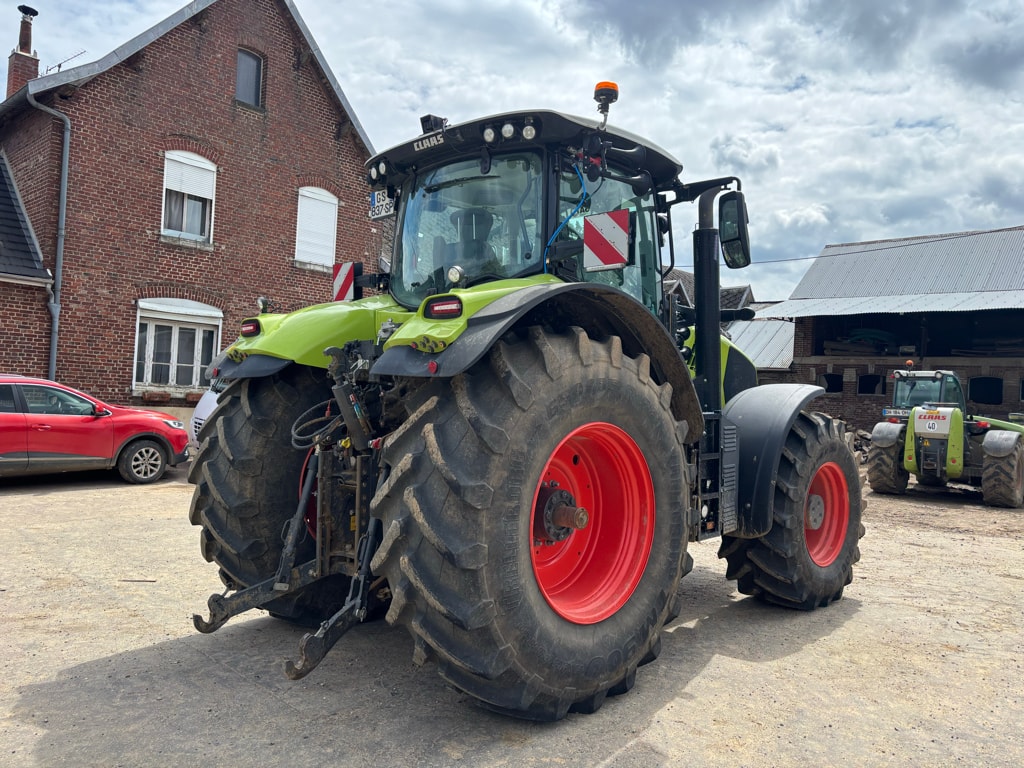 Tracteur CLAAS AXION 830 CMATIC - photo slide 3