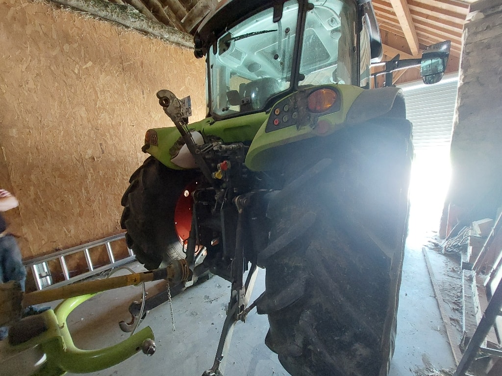 Tracteur CLAAS Arion 450 - photo slide 3