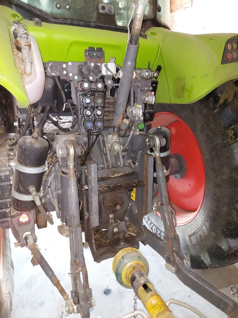 Tracteur CLAAS Arion 450 - photo slide 6