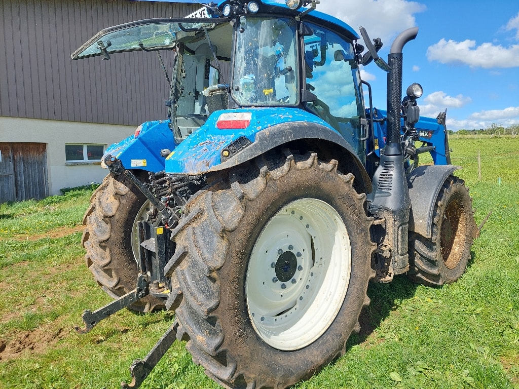 Tracteur chargeur NEW HOLLAND T5.120 - photo slide 3