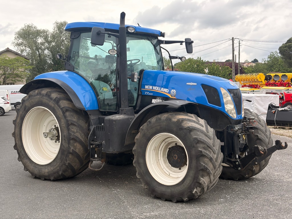 Tracteur NEW HOLLAND T7.220 - photo slide 2
