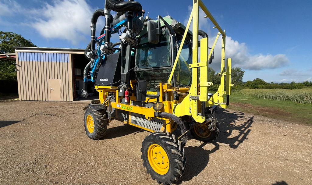 Tracteur enjambeur CMC X4-120 - photo slide 1