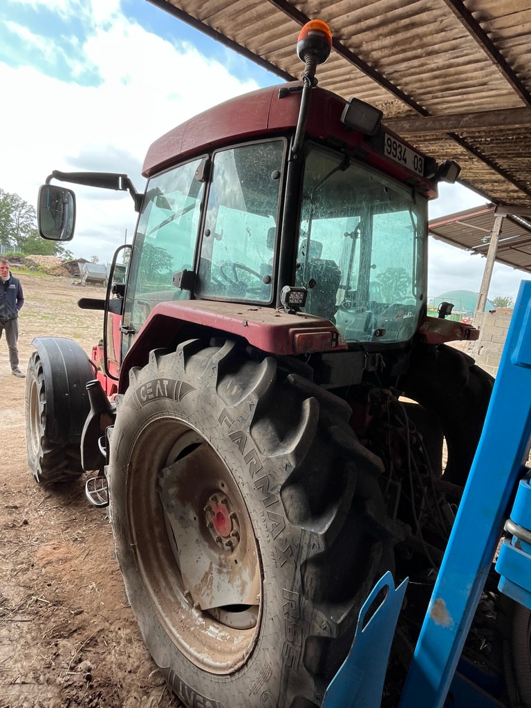 Tracteur MC CORMICK CX 85 - photo slide 4